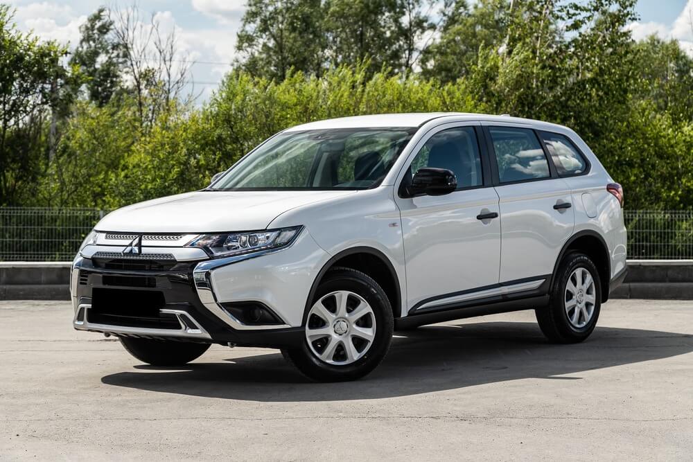 三菱欧蓝德 PHEV 在迪拜
