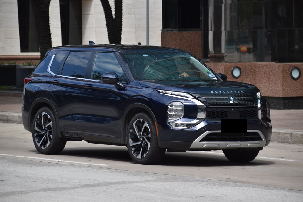 Mitsubishi Outlander à Dubaï