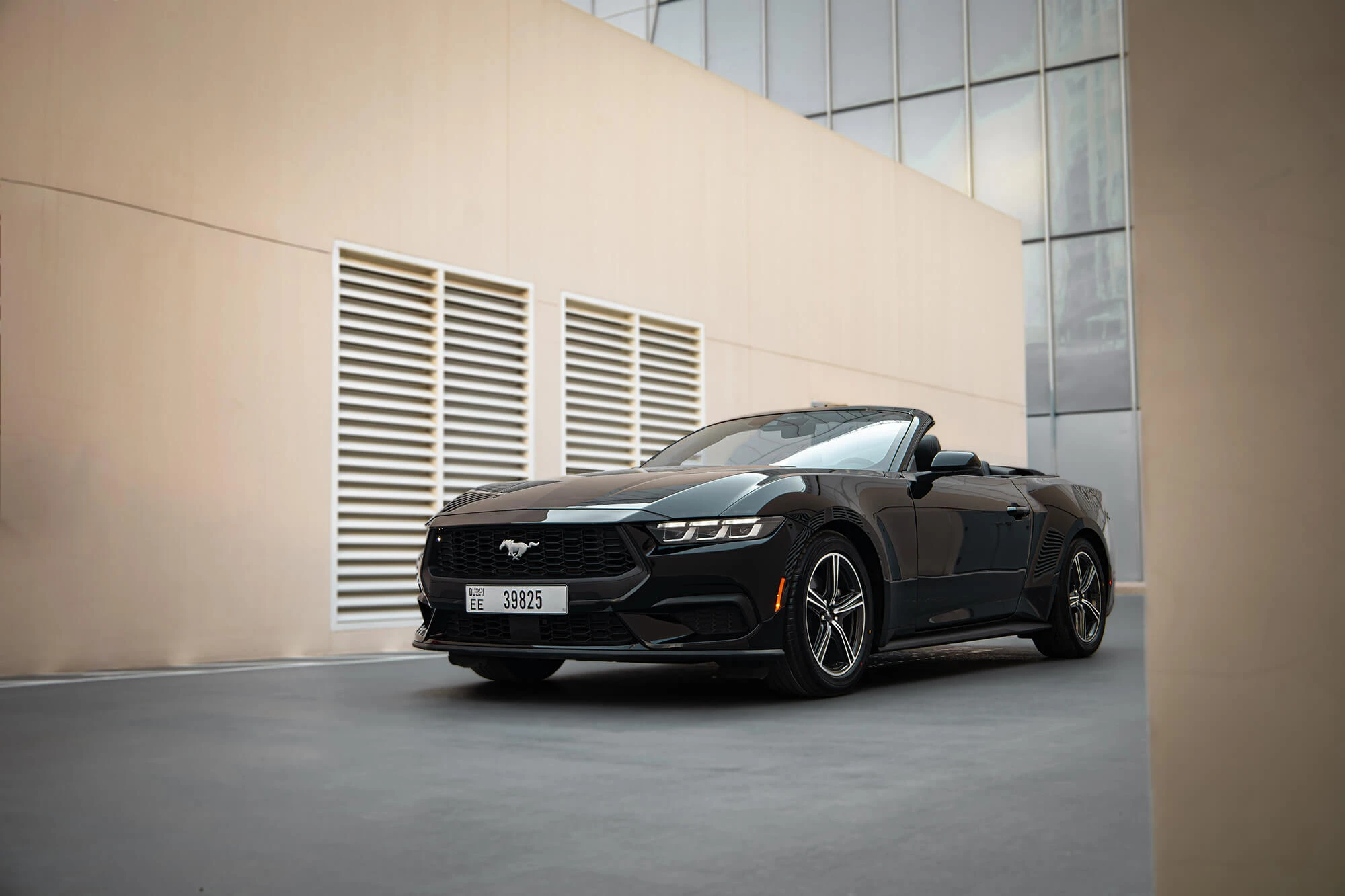 Ford Mustang Cabriolet Nieuwe Gen Zwart