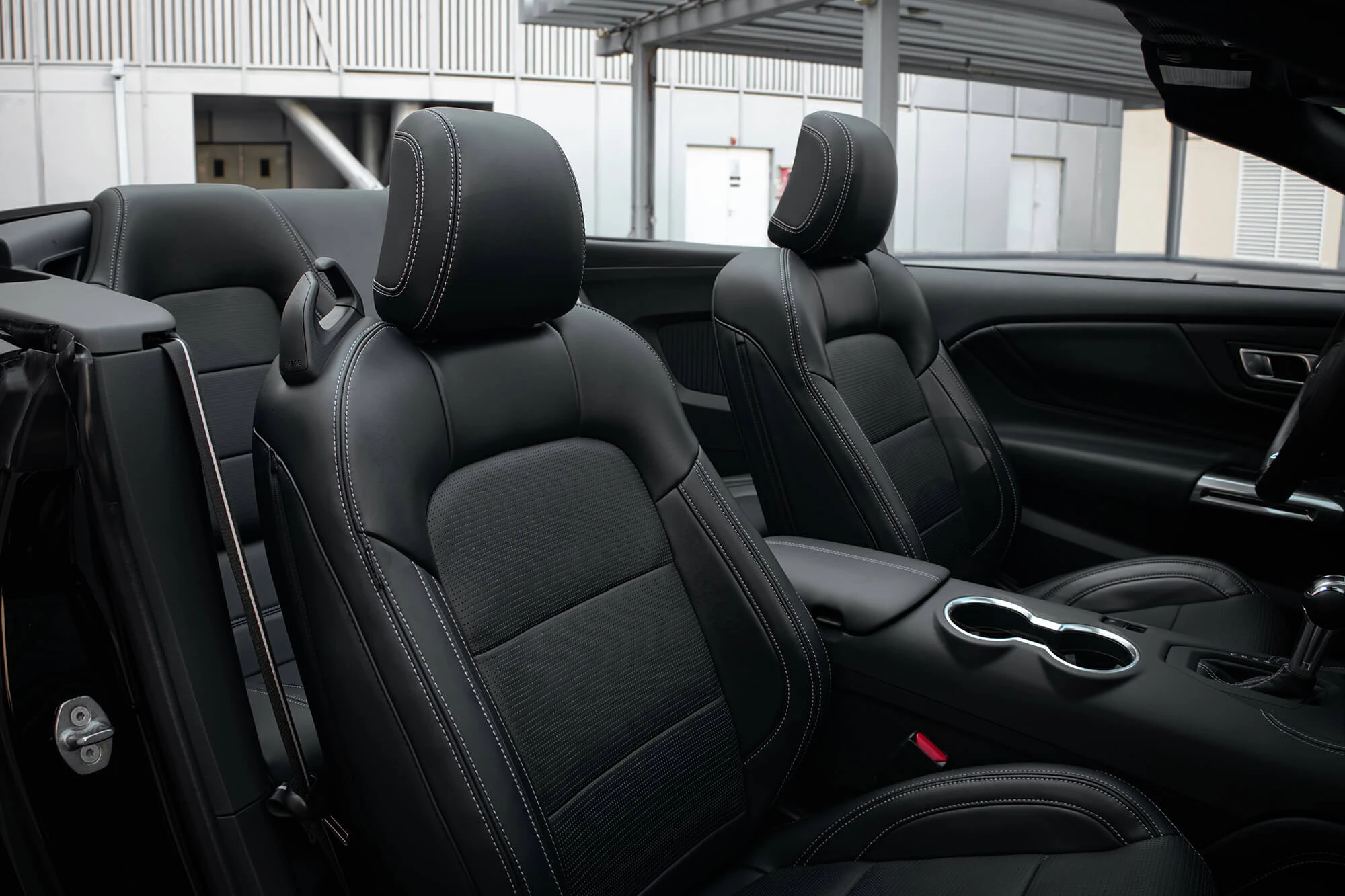 Ford Mustang Cabriolet Nieuwe Gen Zwart