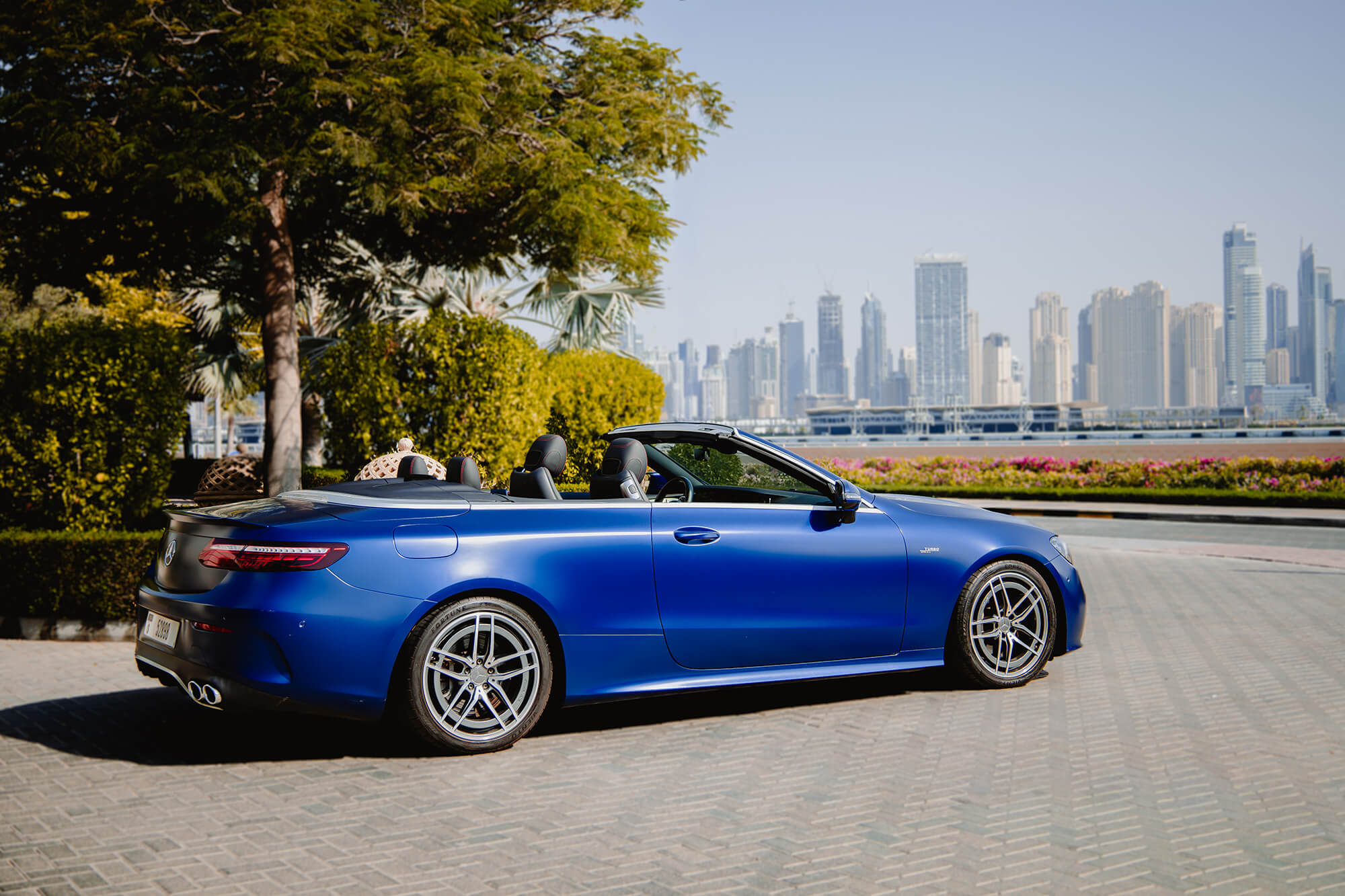 Mercedes E53 AMG Cabrio Blauw