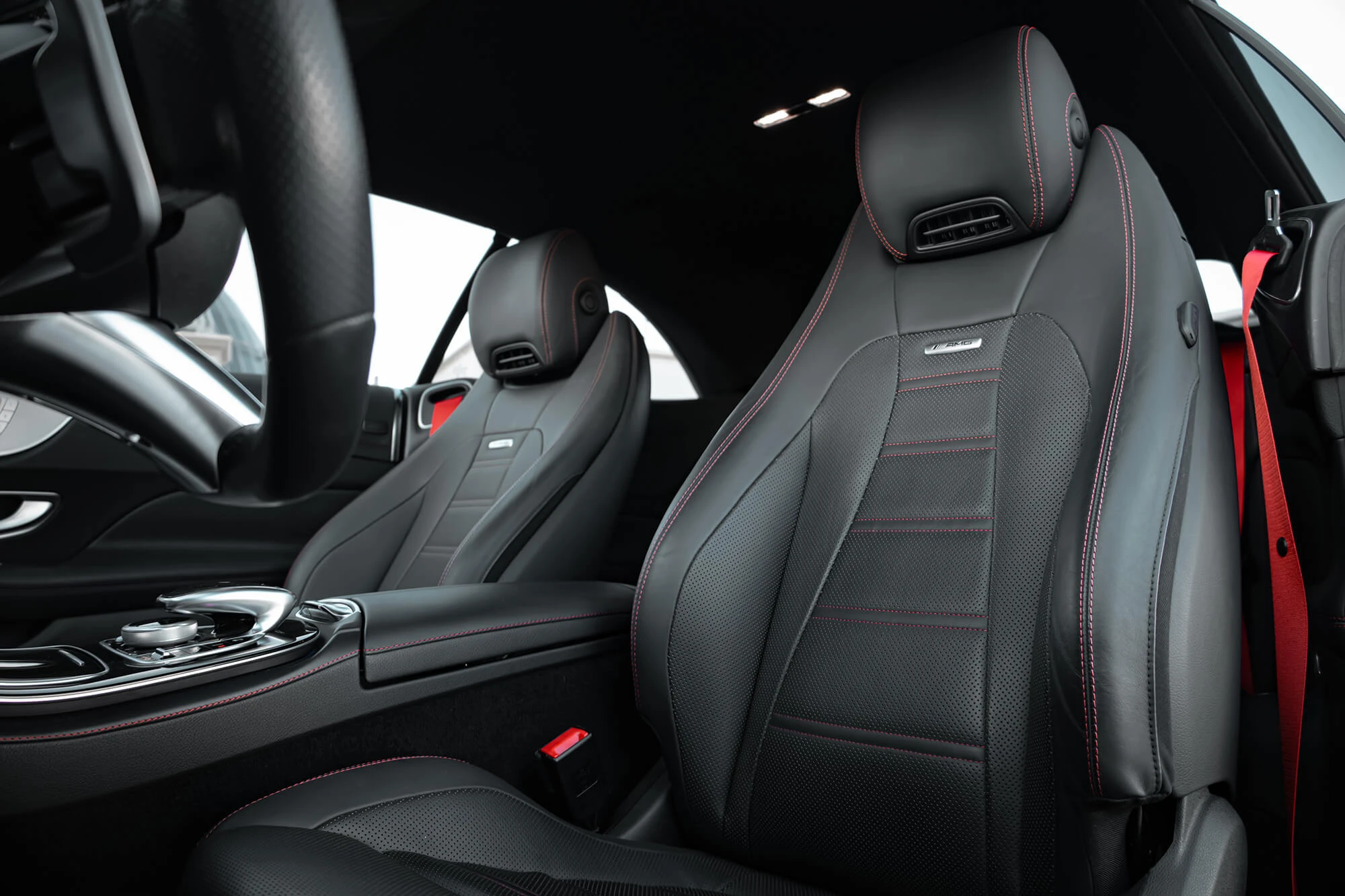 Mercedes E53 AMG Кабриолет синий