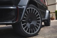 Mercedes G-Class Brabus 800 Kit Carbono Preto Mate e Vermelho