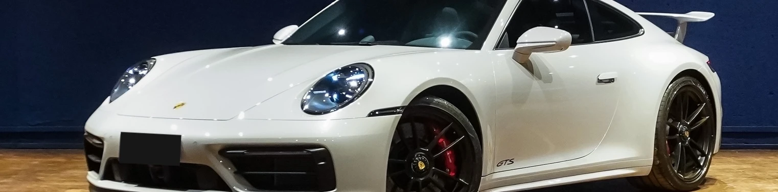 GCC vs. amerikanske biler i De Forenede Arabiske Emirater: Vigtige forskelle, fordele og ulemper