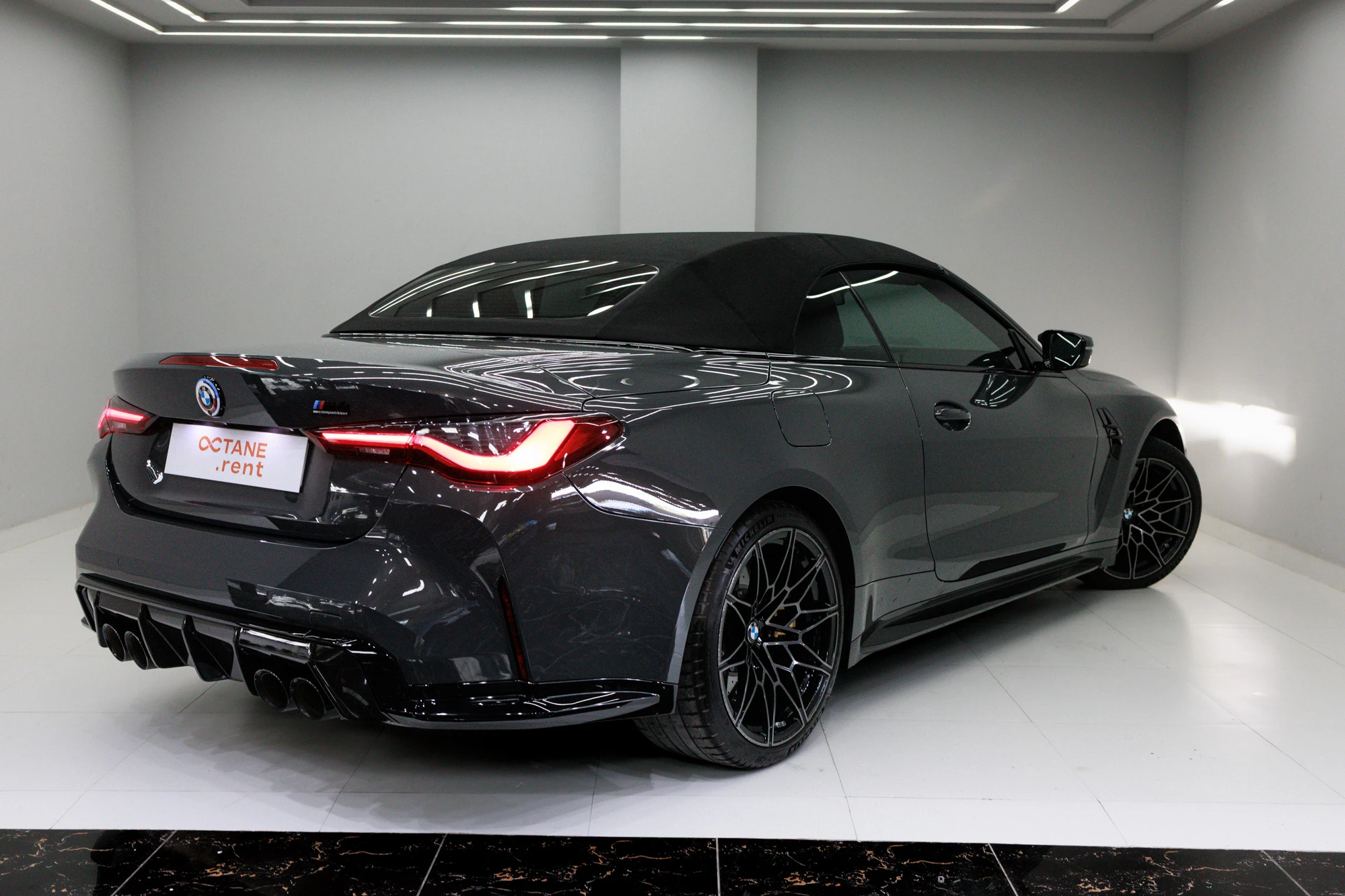 BMW M4 Wettbewerb Grau BMW M4 Wettbewerb Grau