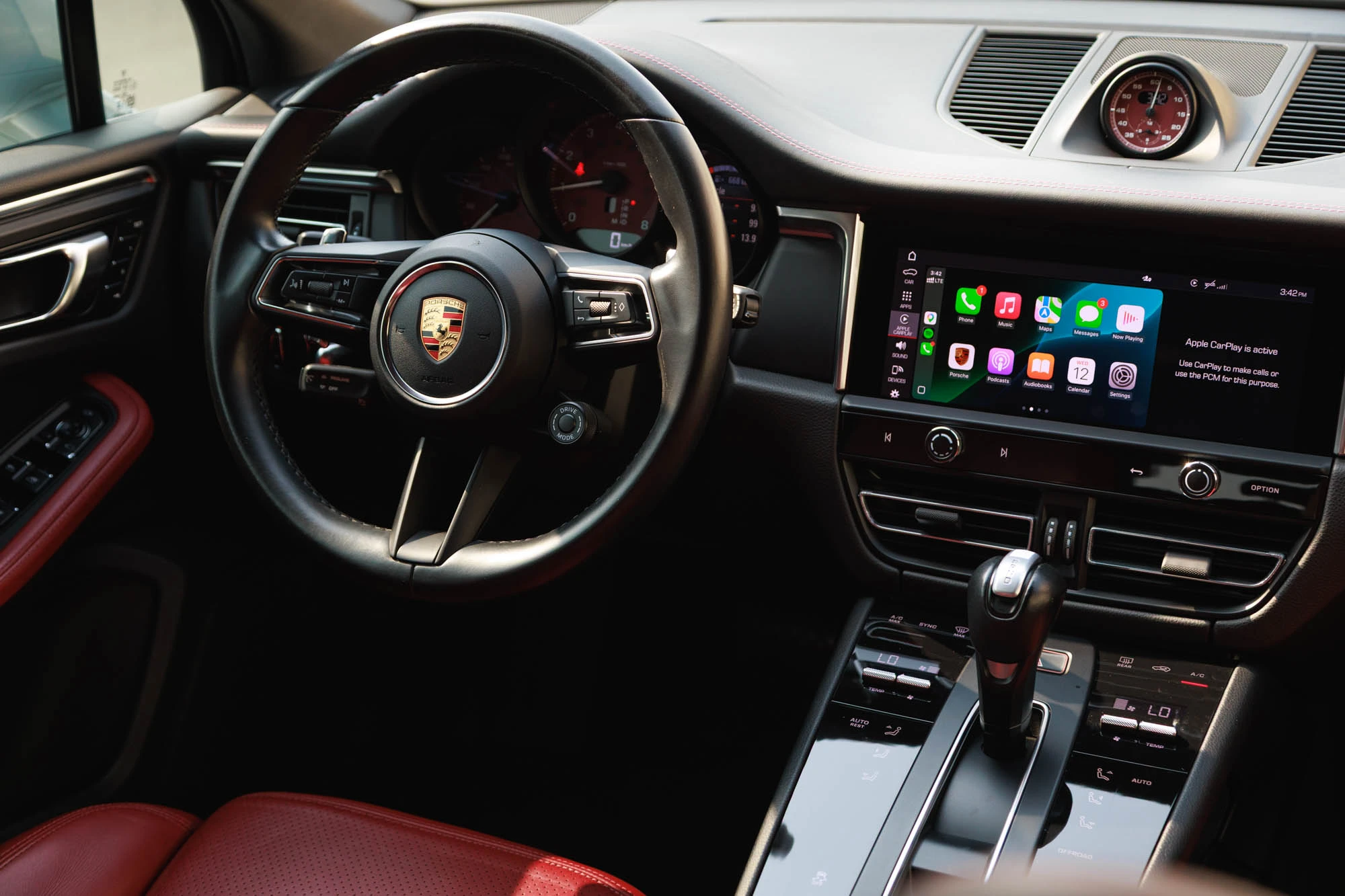 Porsche Macan White