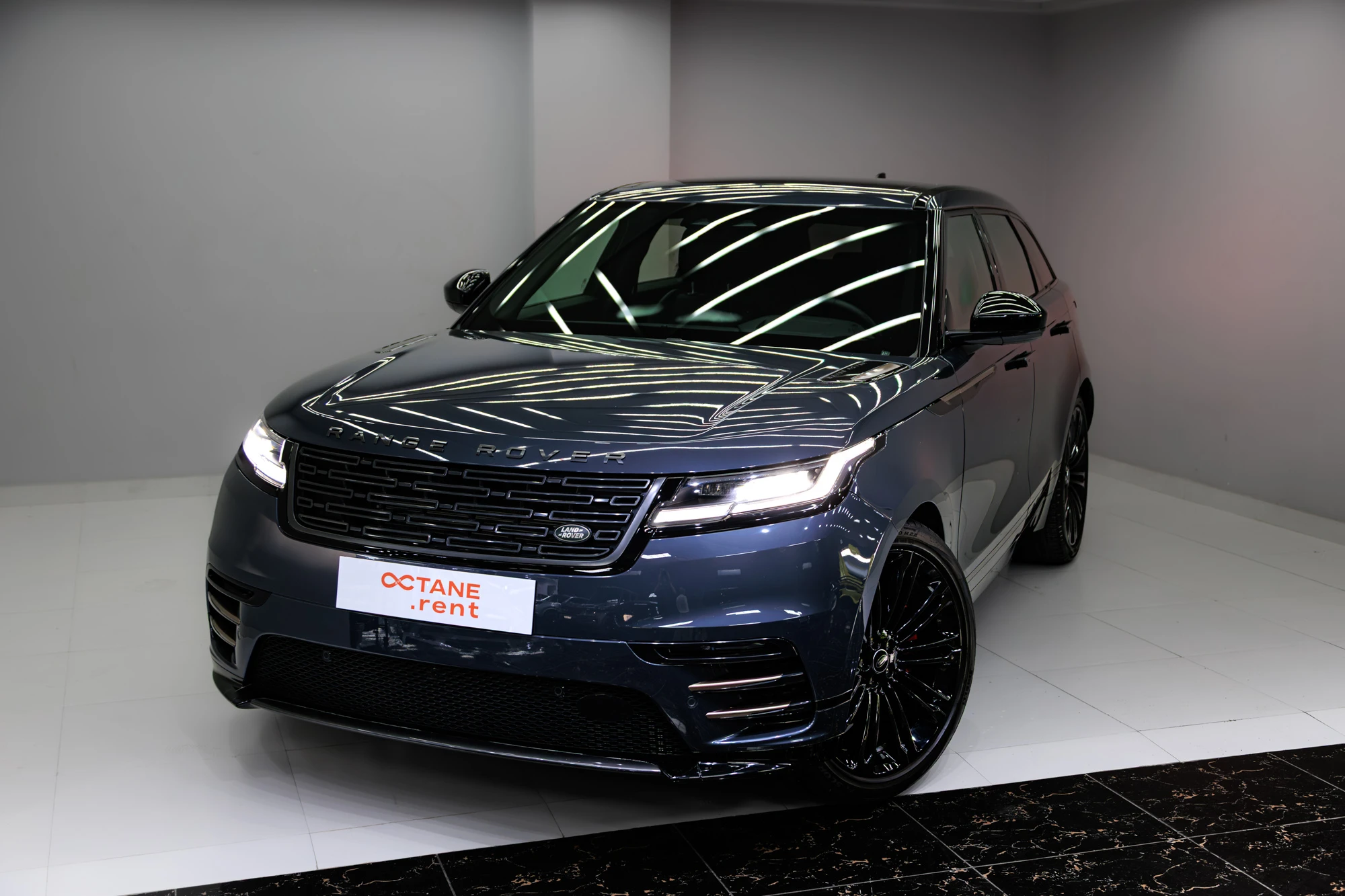 Range Rover Velar Blue
