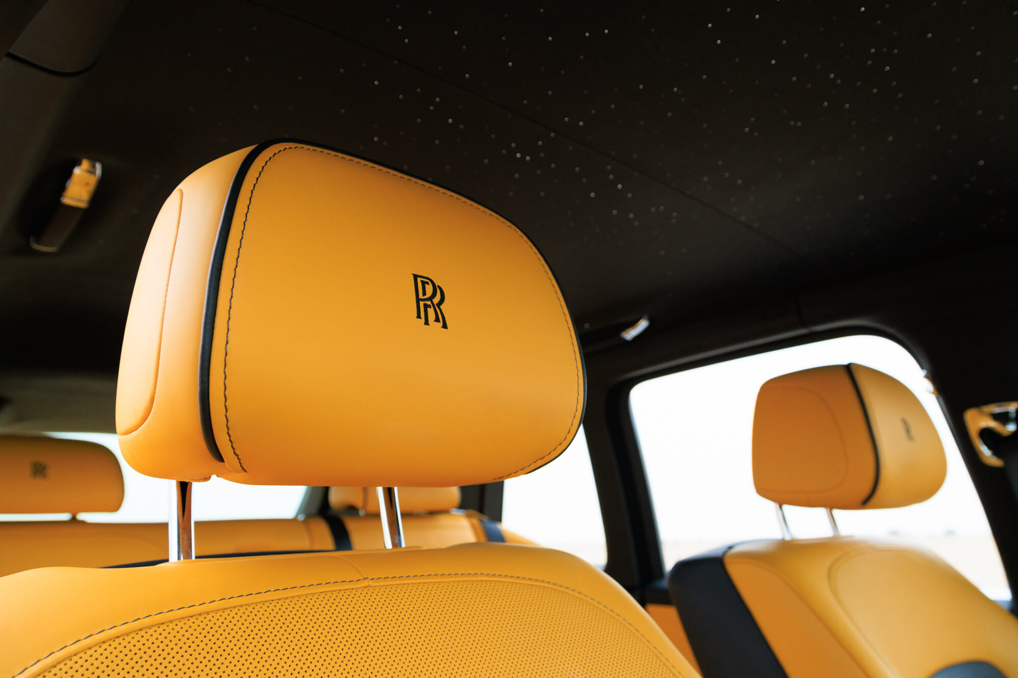 Rolls-Royce Cullinan Black