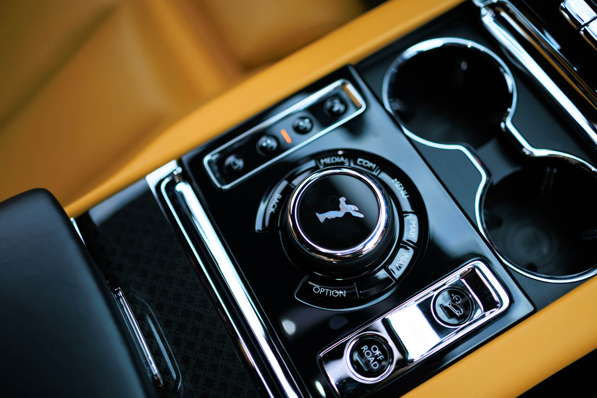 Rolls-Royce Cullinan Black