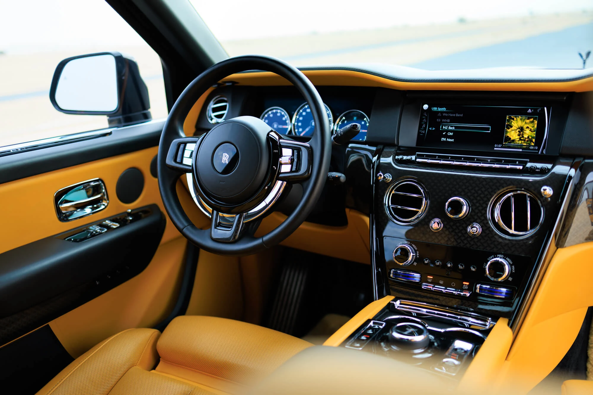 Rolls-Royce Cullinan Negro