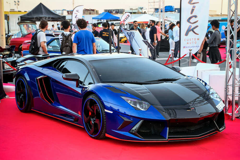 Суперкар Lamborghini Aventador в Дубае
