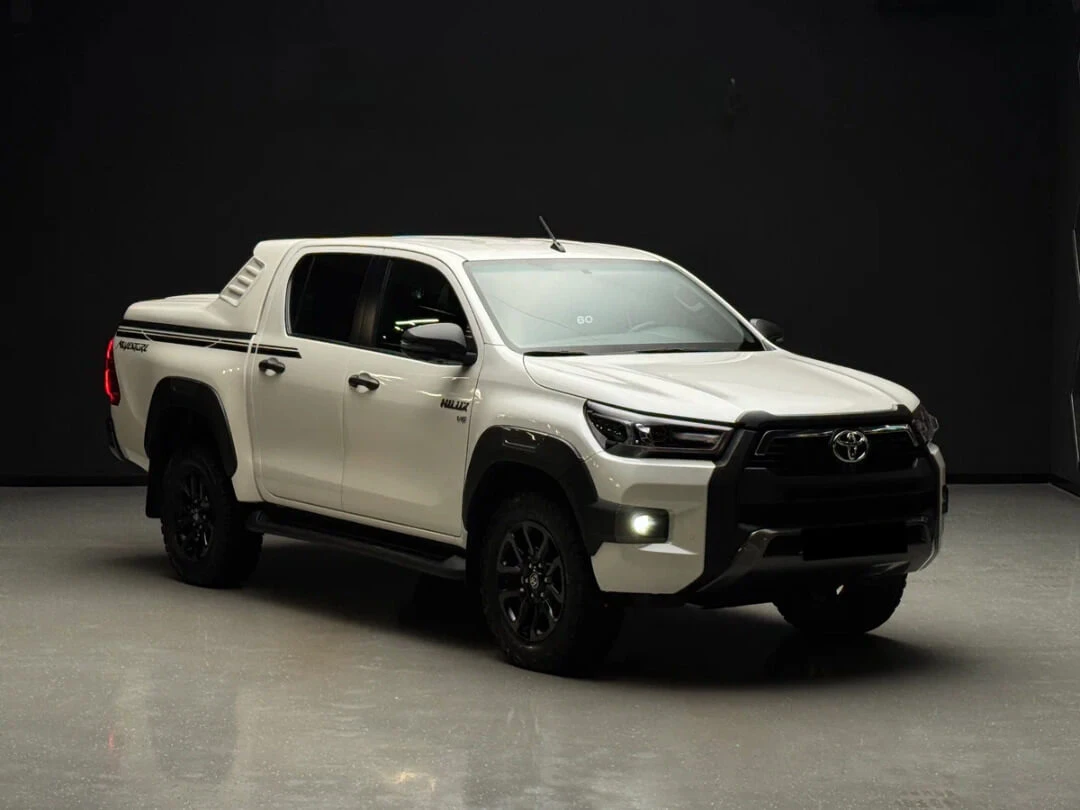 Toyota Hilux White