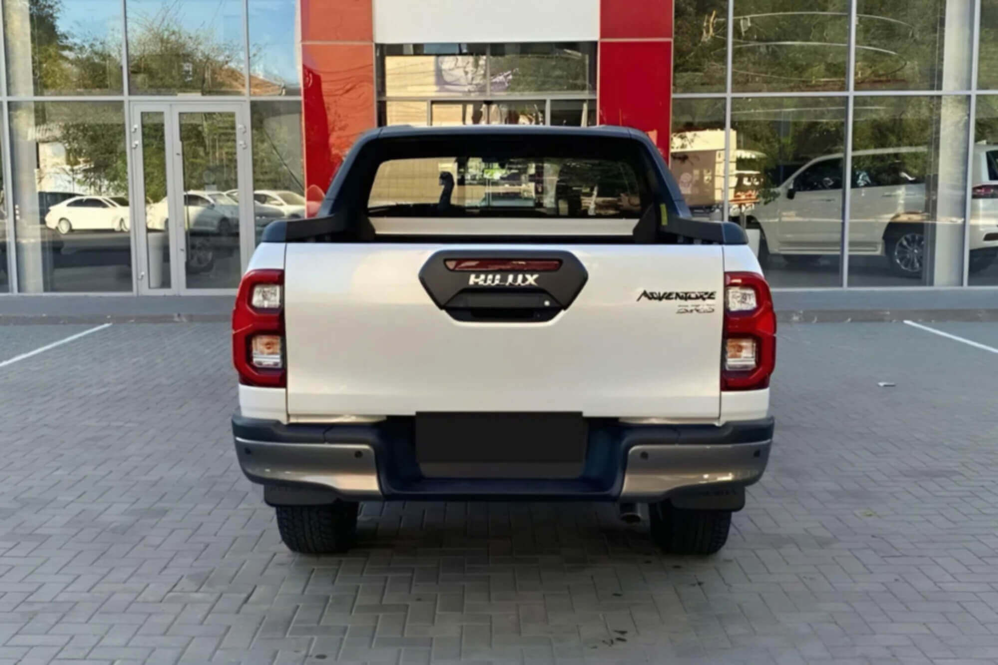 Toyota Hilux White