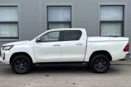 Toyota Hilux White