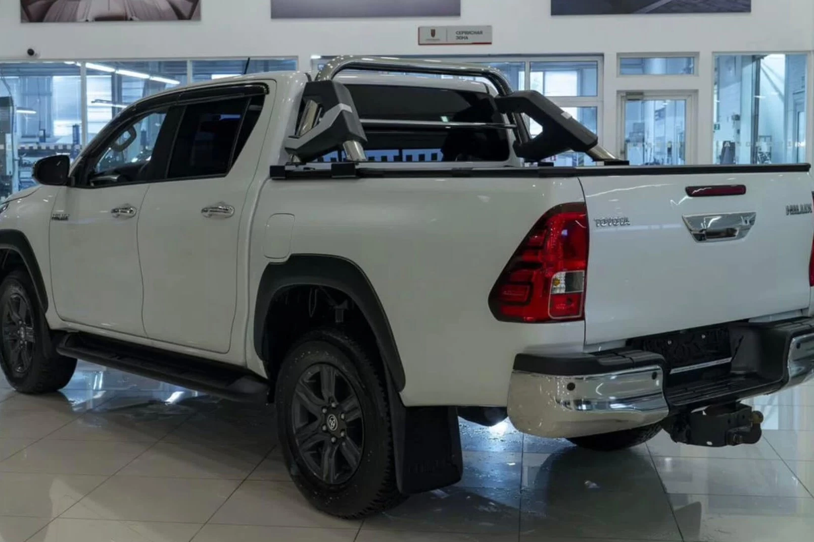 Toyota Hilux White