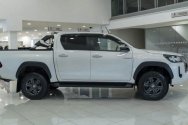 Toyota Hilux White