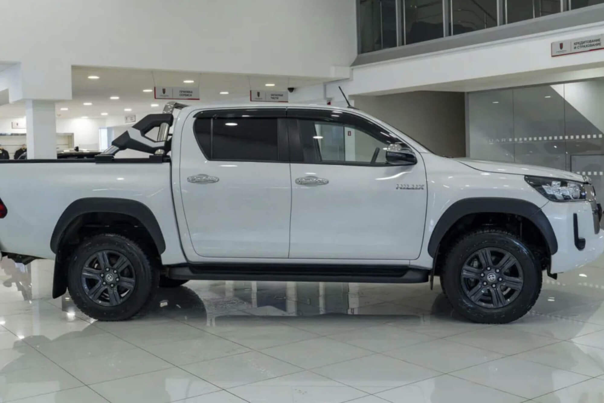Toyota Hilux White