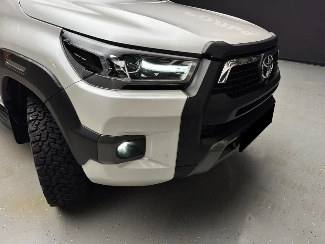 Toyota Hilux White