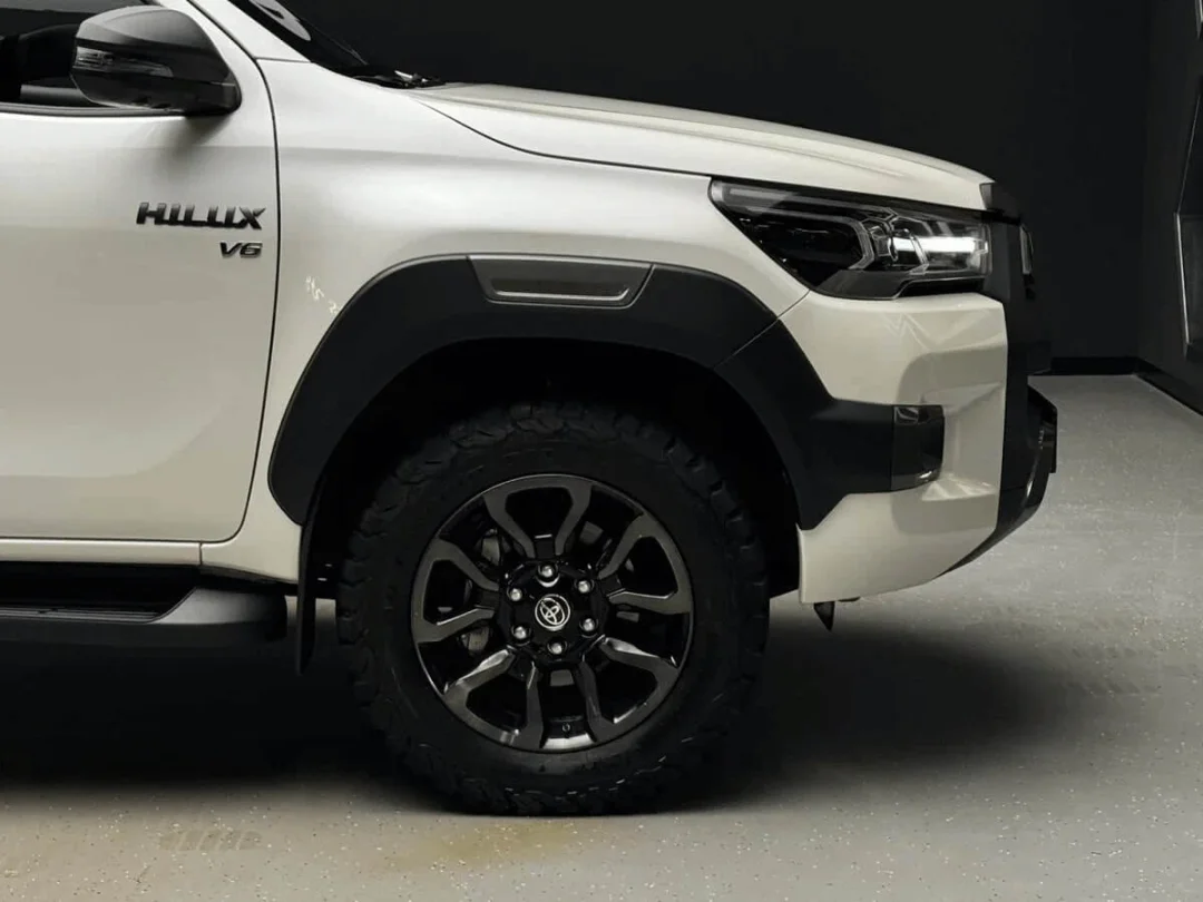 Toyota Hilux White