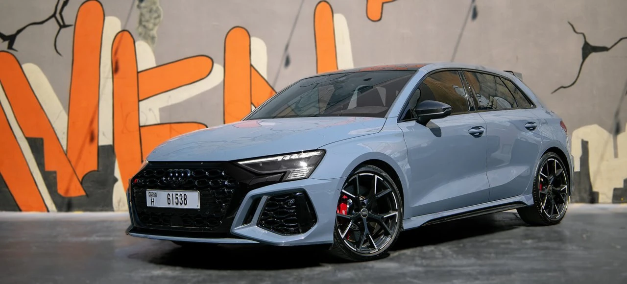 أودي RS3 رمادي