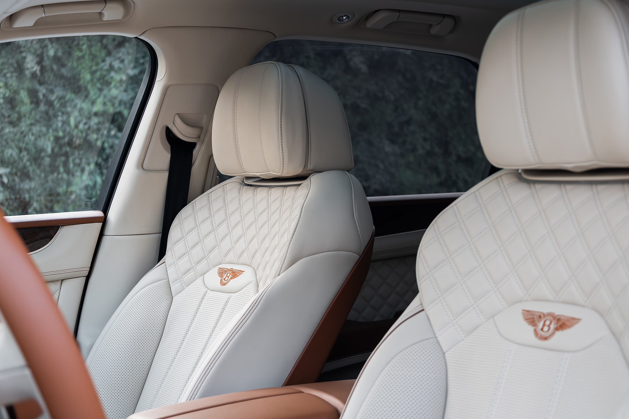 Bentley Bentayga Red & Black