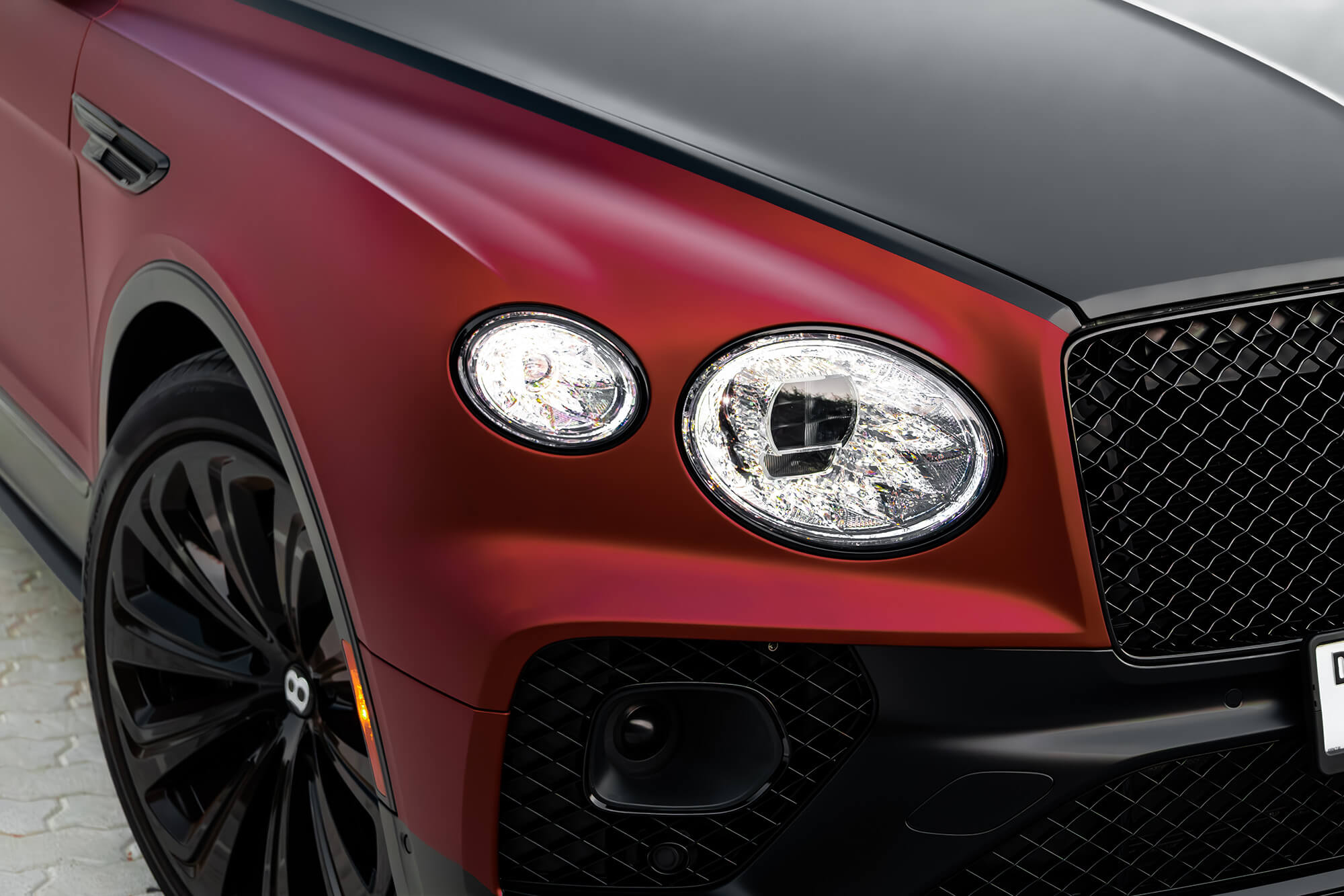 Bentley Bentayga Speed Red & Black
