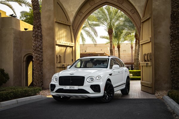 Bentley Bentayga White