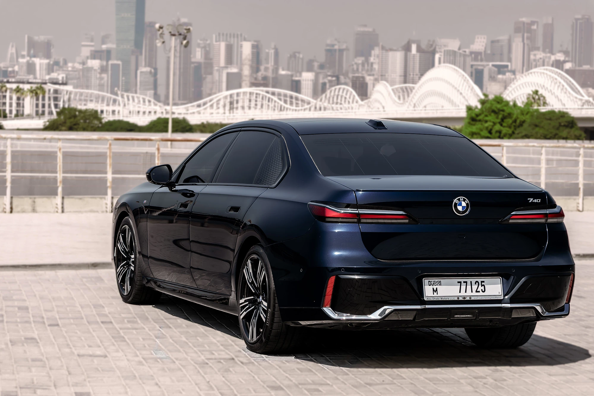 BMW 740i Individual Blau