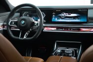 BMW 740i Individual Blau