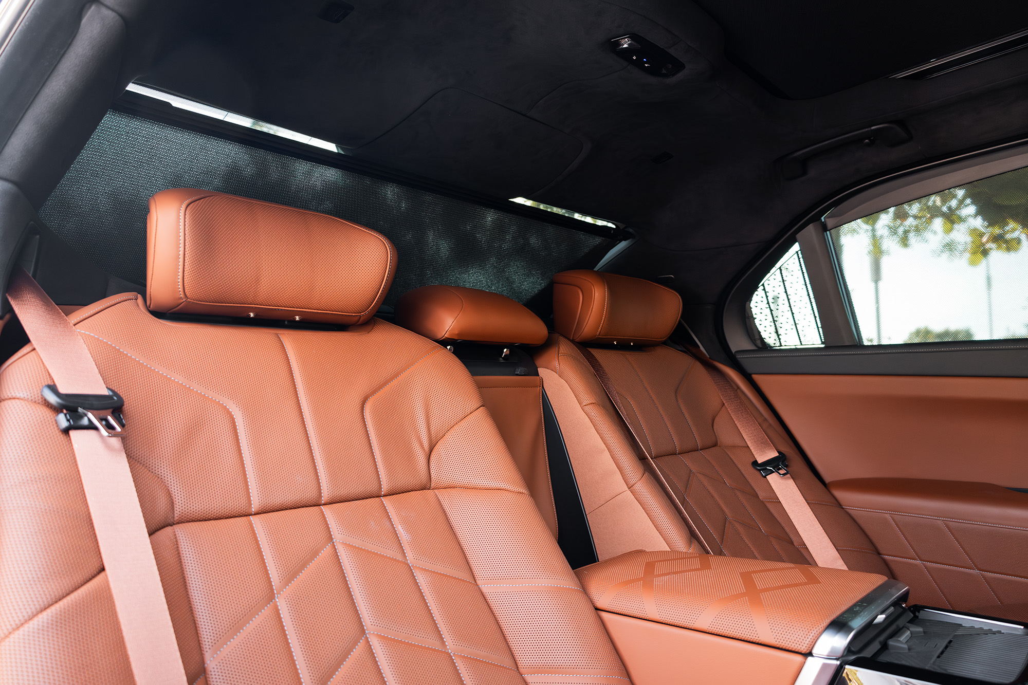 BMW 740i Individual Blue & Silver