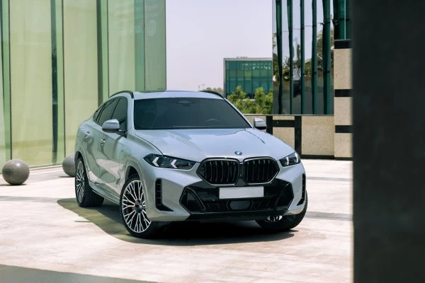 BMW X6 40i Nova Geração Cinzento