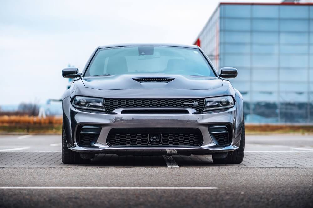 dodge charger no Dubai