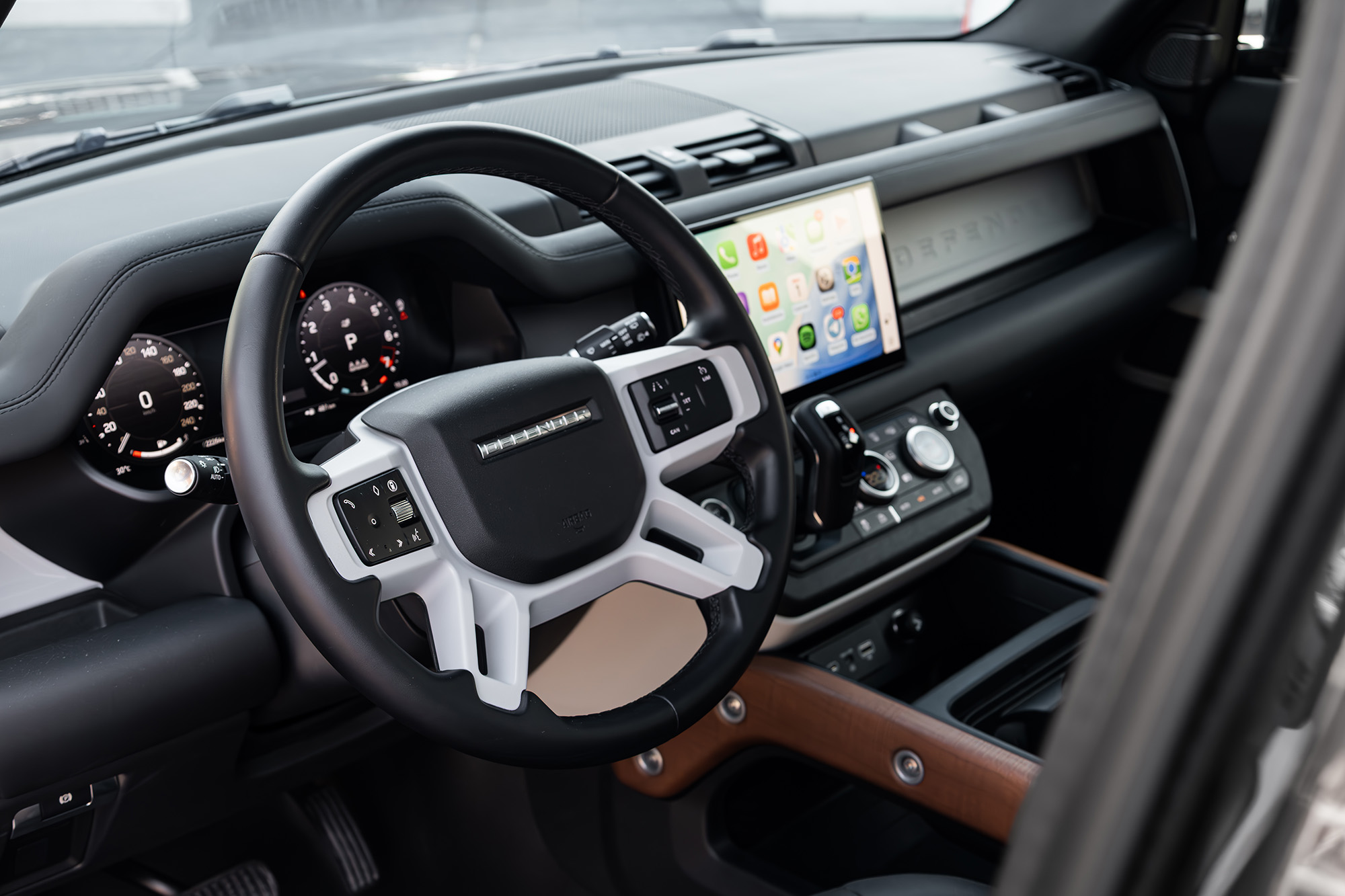 Land Rover Defender Grey