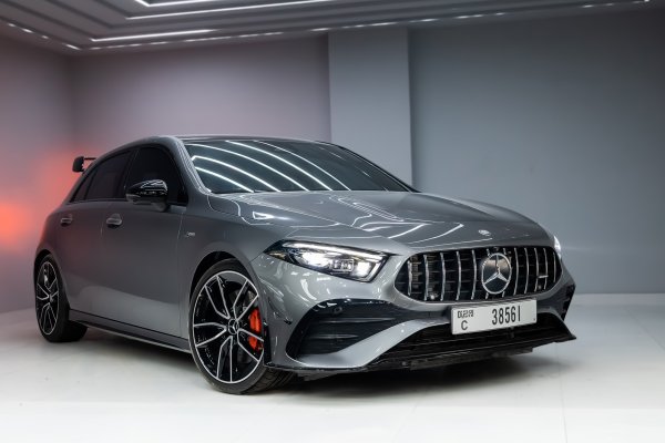 Mercedes A35 AMG Grigio Mercedes A35 AMG Grigio