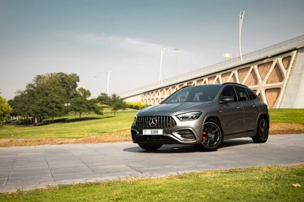 Mercedes GLA35 AMG Grey