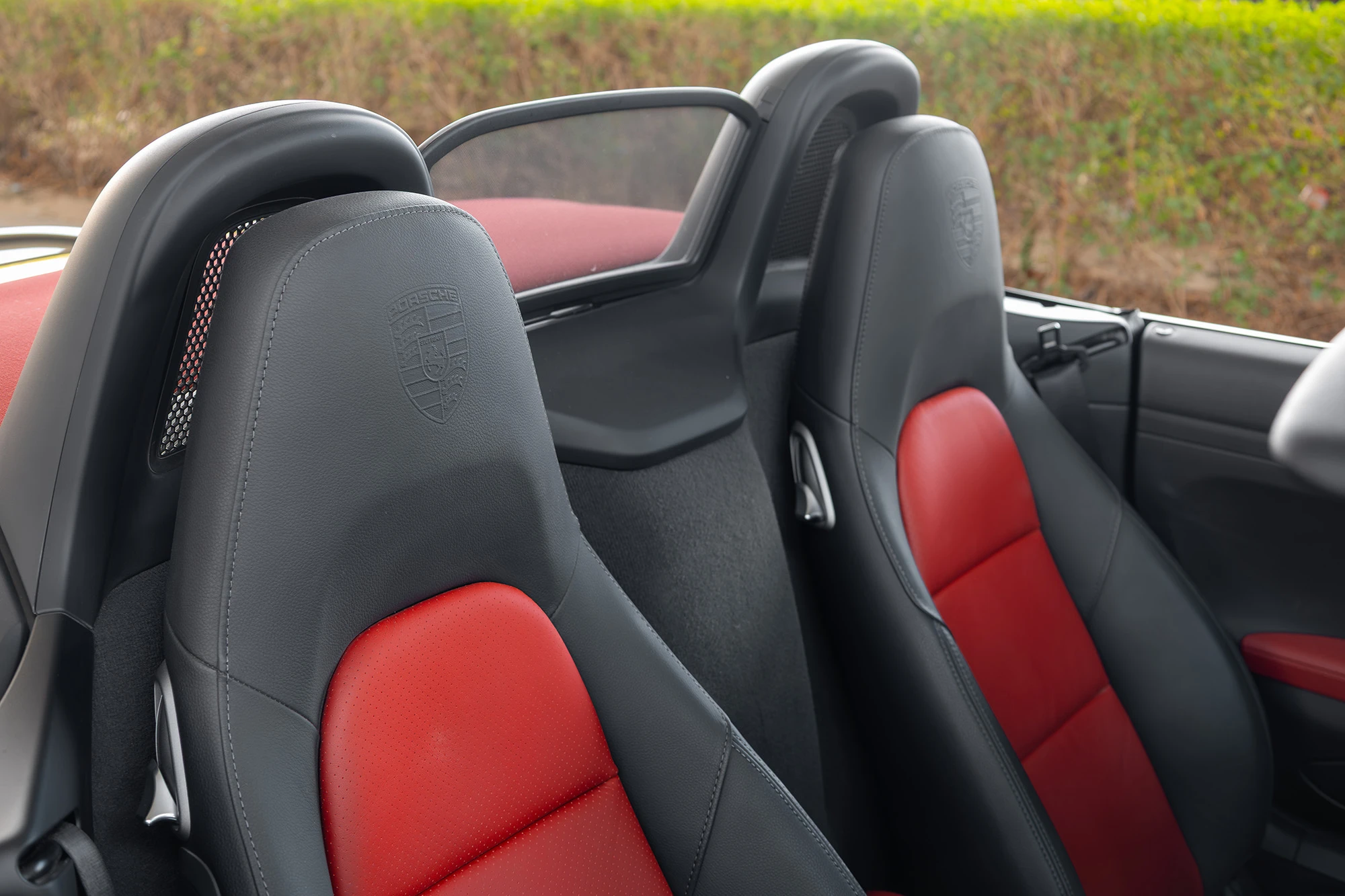 Porsche Boxster שחור Porsche Boxster שחור