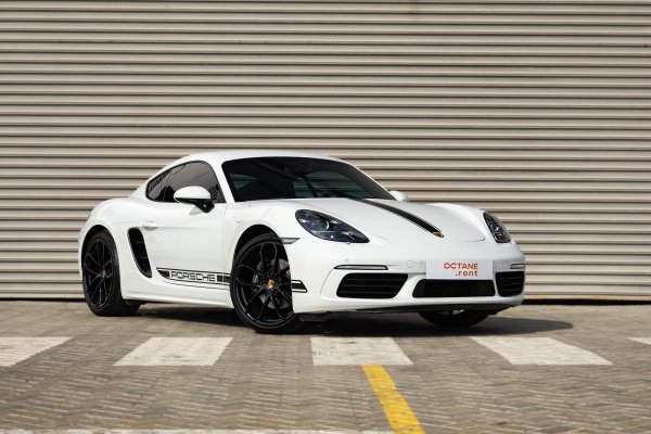 Porsche Cayman белый
