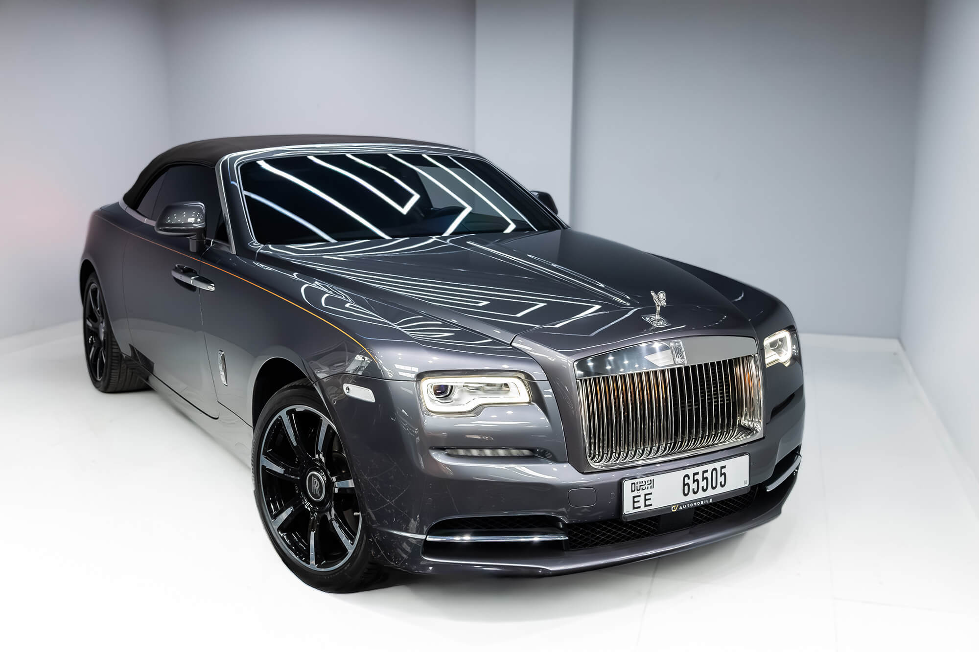 Rolls Royce Dawn Grey