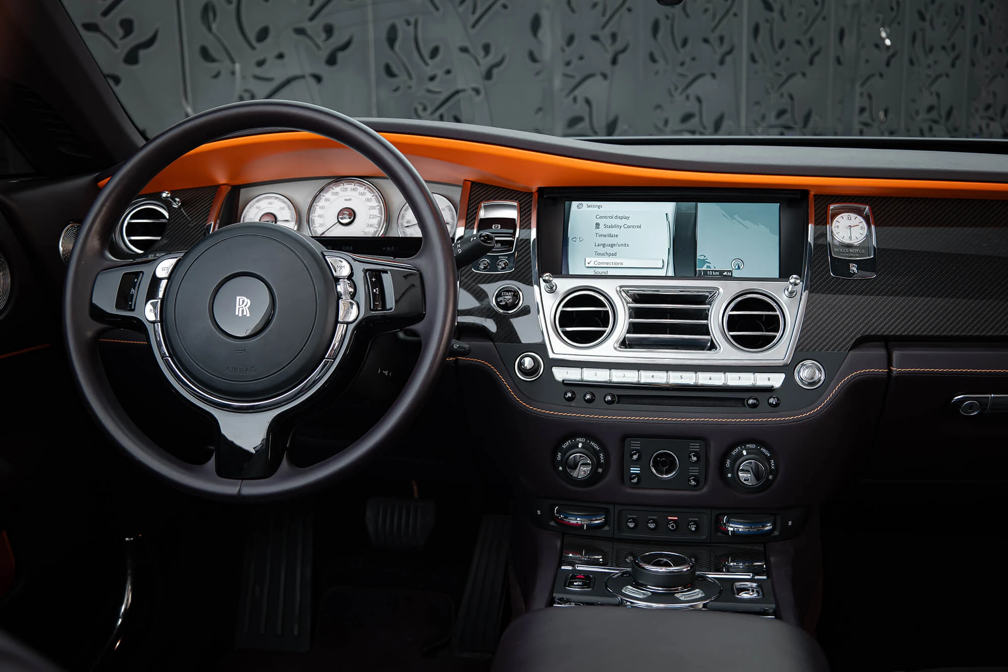 Rolls Royce Dawn Grau