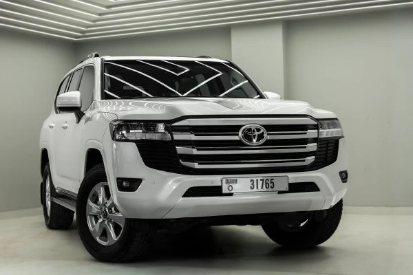 Toyota Land Cruiser 300 White Toyota Land Cruiser 300 White