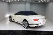 Bentley Continental GT Mulliner Cabriolet Mattweiß