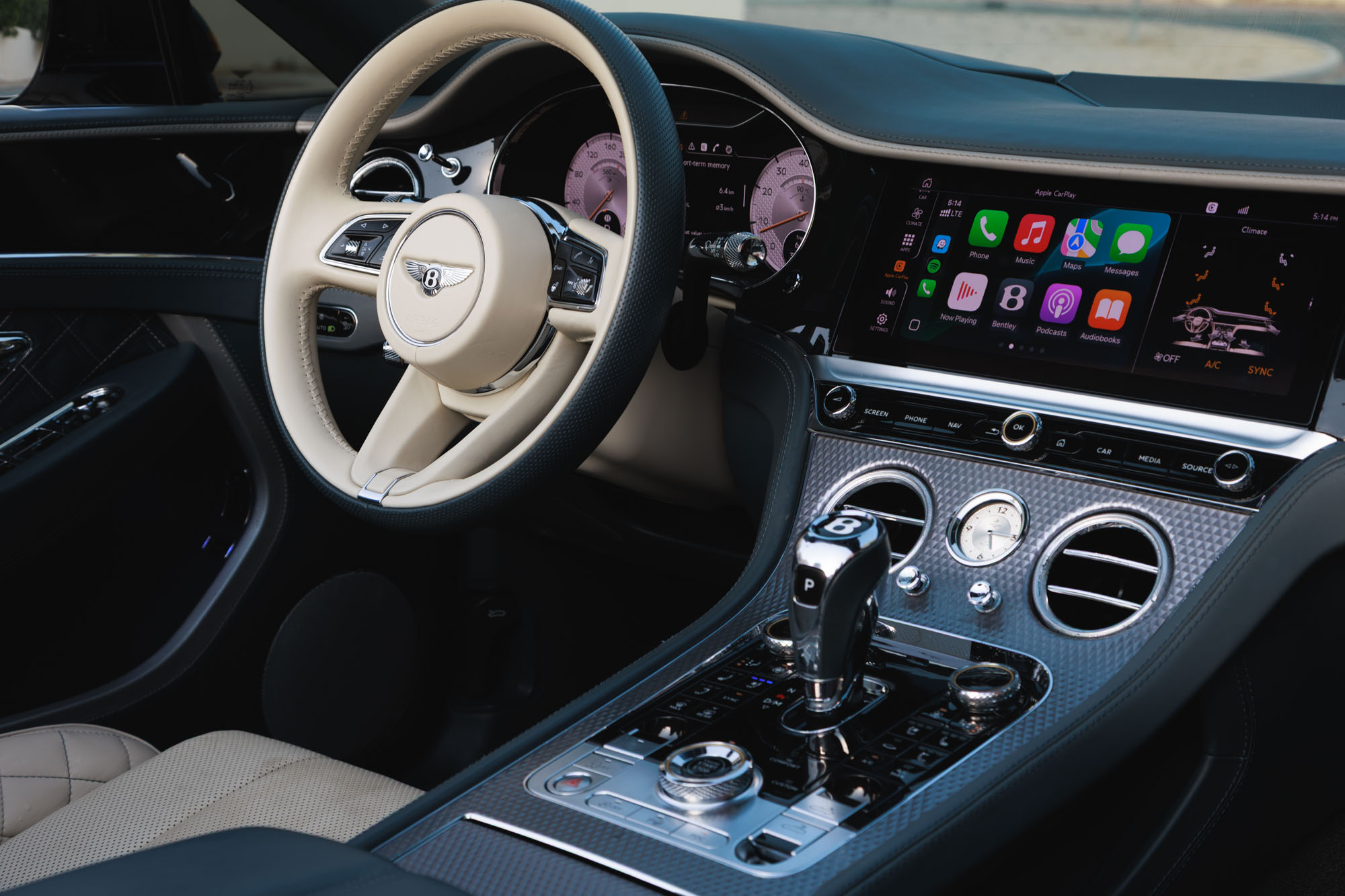 Bentley Continental GT Mulliner Convertible Matte White