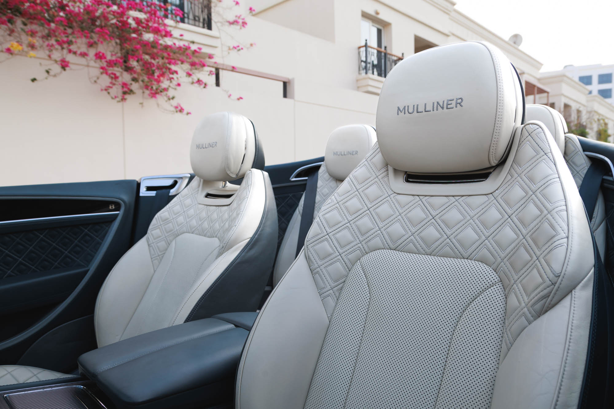 Bentley Continental GT Mulliner Convertible Matte White