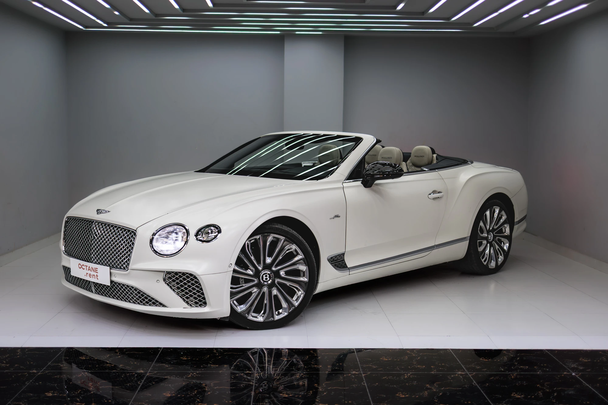 Bentley Continental GT Mulliner Cabriolet Mattweiß