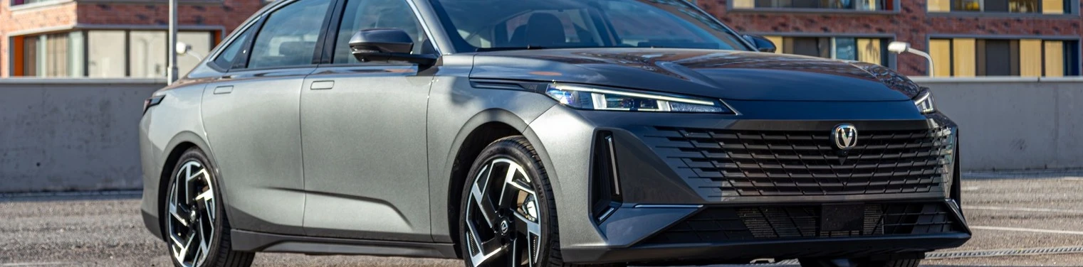 Le migliori berline a noleggio negli EAU 2025