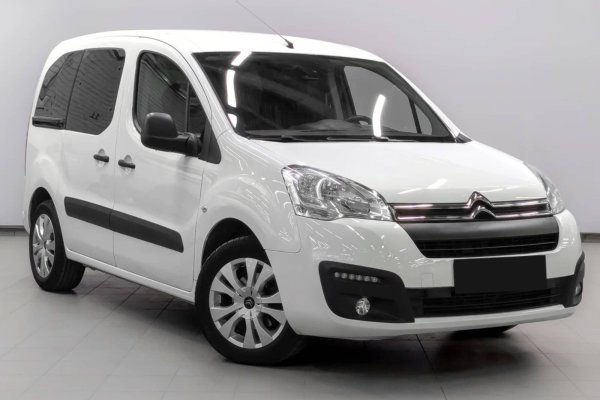 雪铁龙 Berlingo II 白色改装车
