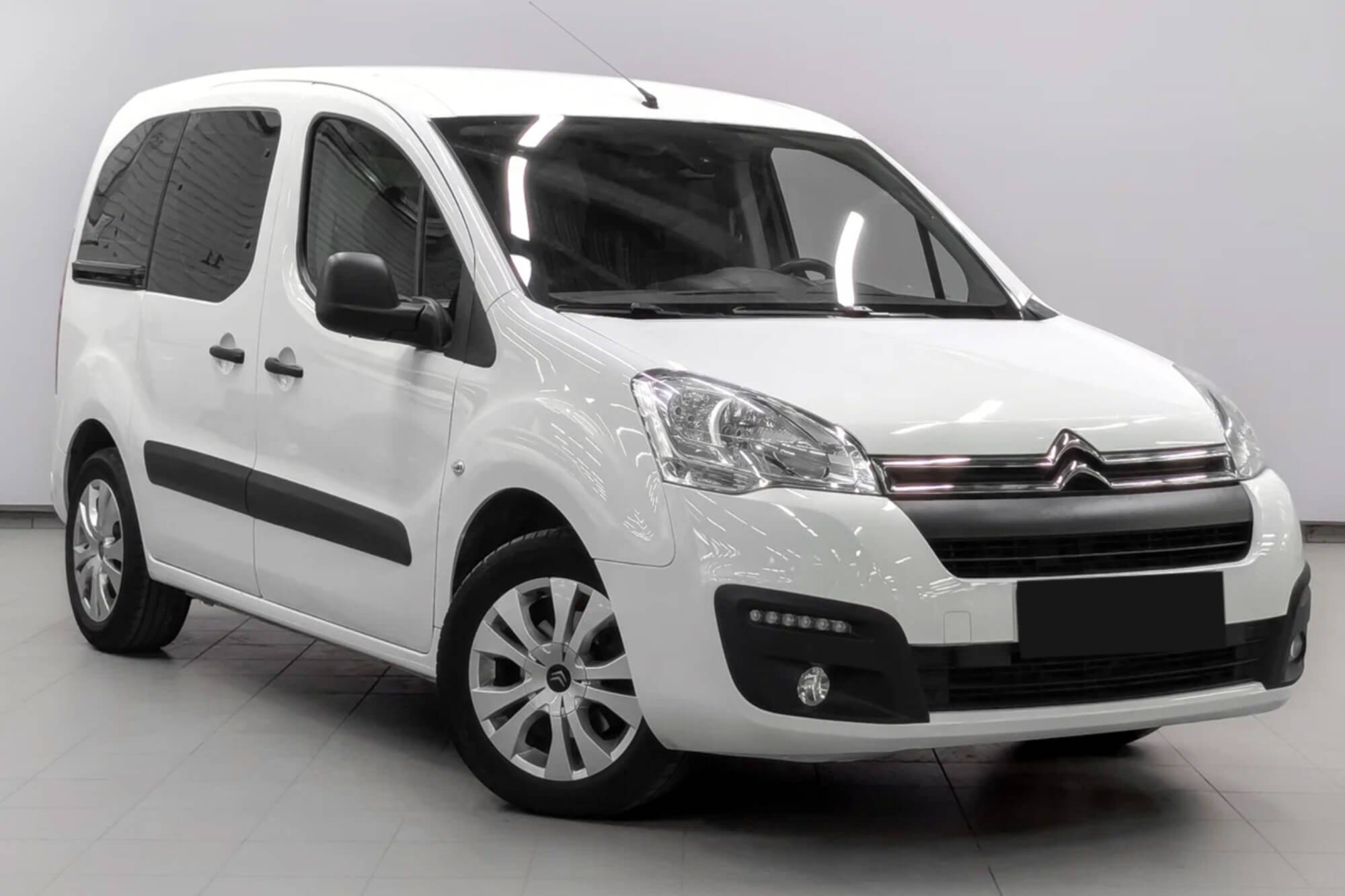 Citroen Berlingo II Restyling White