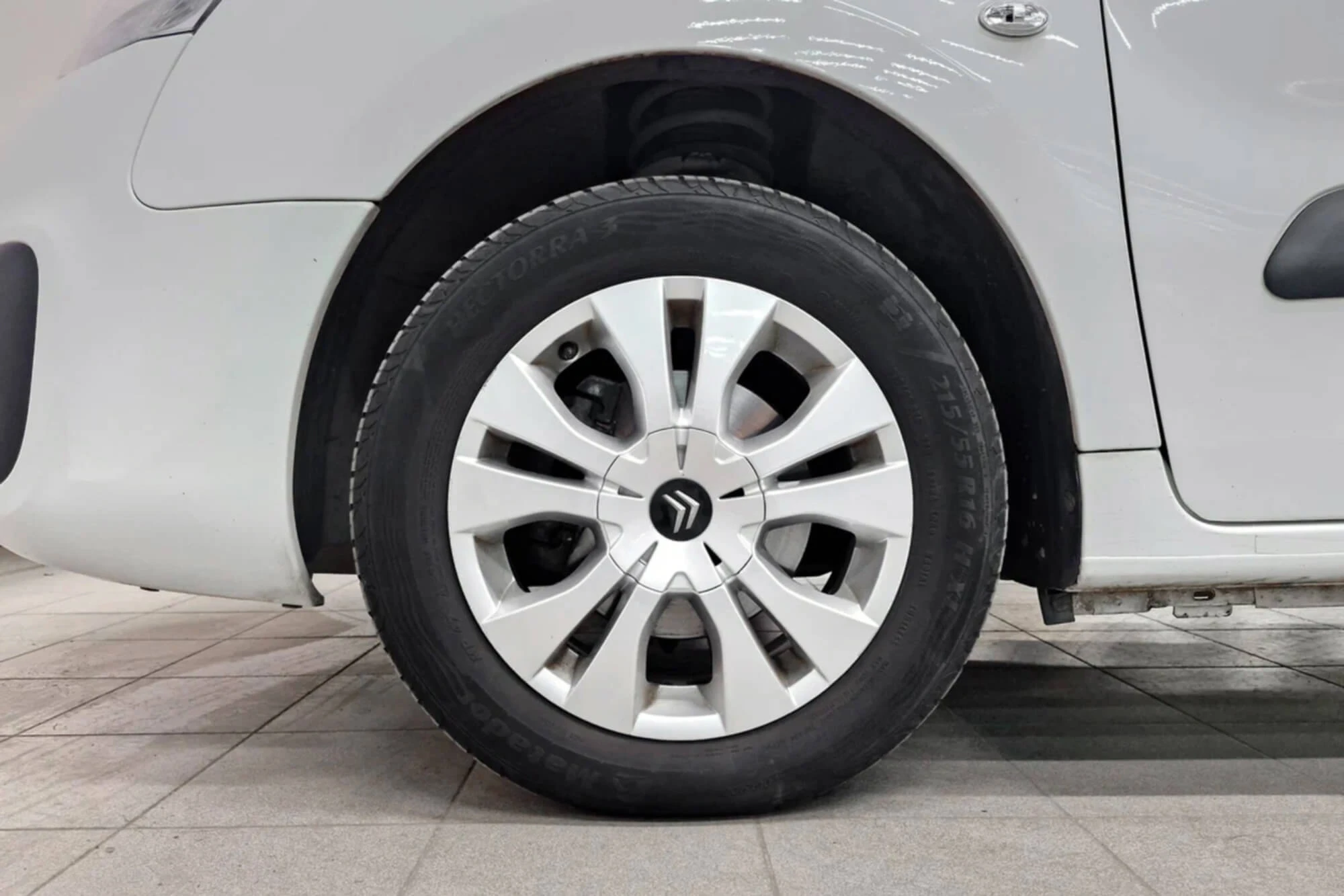 Citroen Berlingo II Restyling Weiß