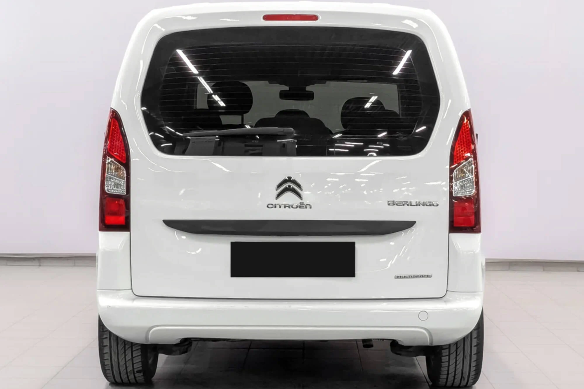 Citroen ברלינגו II עיצוב מחודש לבן Citroen ברלינגו II עיצוב מחודש לבן