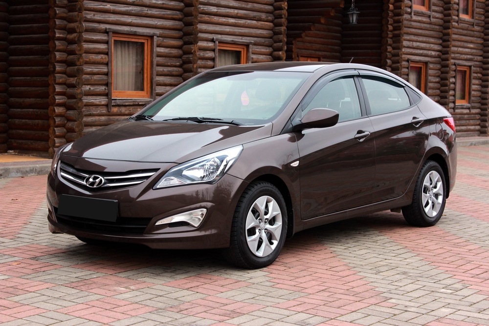 Hyundai Accent no Dubai